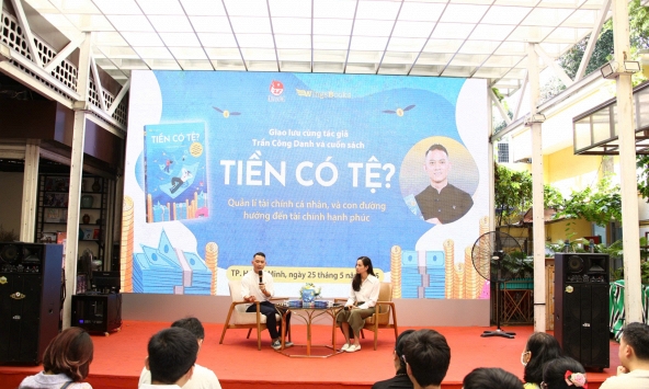 Hành trình tài chính hạnh phúc với “Tiền có tệ?”