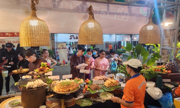 Thưởng thức tinh hoa ẩm thực tại Lễ hội “Hương Sắc Phương Nam 2025”