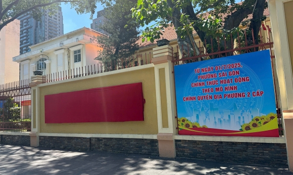 Sáp nhập địa giới: Tất cả phải đổi địa chỉ, nghề làm biển quảng cáo “phất như diều gặp gió”