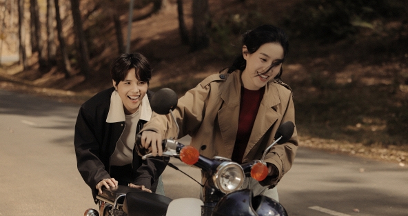 Vũ Cát Tường ra sản phẩm mới sau tuyên bố 'không bao giờ làm MV nữa', chính thức lên tiếng về đám cưới với bạn gái!