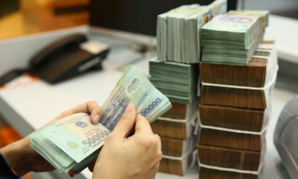 Dòng tiền vào nhóm ngân hàng sụt giảm, dòng vốn vào các quỹ dương trở lại đầu tháng 6