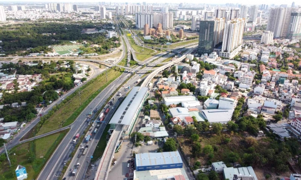 Dịch COVID-19 kéo theo hoạt động sản xuất kinh doanh bị ngưng trệ, khiến nhiều doanh nghiệp bất động sản đối mặt với khó khăn về dòng tiền