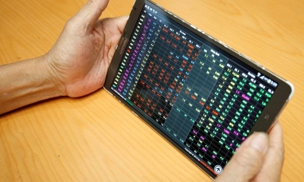 Một lượng cổ phiếu khổng lồ từ các công ty chứng khoán được đẩy lên sàn