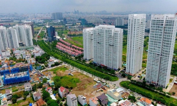 Ồ ạt huy động vốn doanh nghiệp địa ốc thi nhau 'gom' quỹ đất