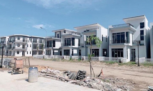 Doanh nghiệp địa ốc lo mở mà không thông