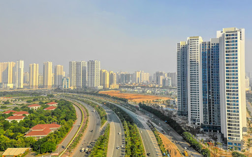 Ngoài các sàn giao dịch bất động sản, doanh nghiệp xây dựng cũng thiệt hại