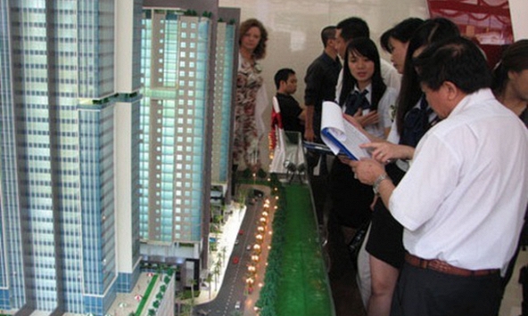 Chủ đầu tư đồng loạt “bung hàng” đón đầu cuối năm