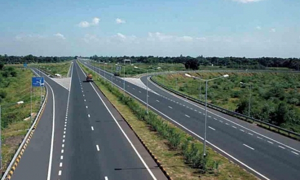 Đôn đốc, tháo gỡ khó khăn giải ngân đầu tư công