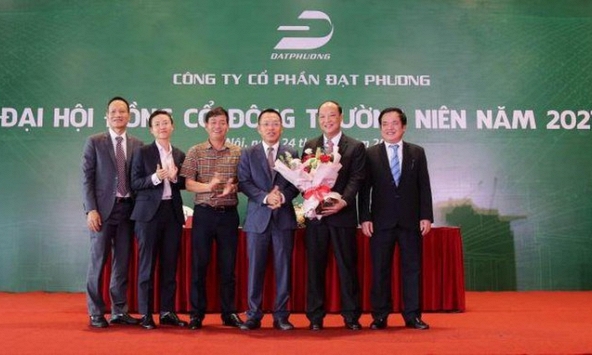 Đạt Phương tranh thủ cầm cổ phiếu để đảm bảo vay trái phiếu