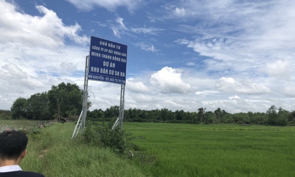 Những người đã trót 'ôm' diện tích lớn đất nông nghiệp muốn bán lại rất khó khăn