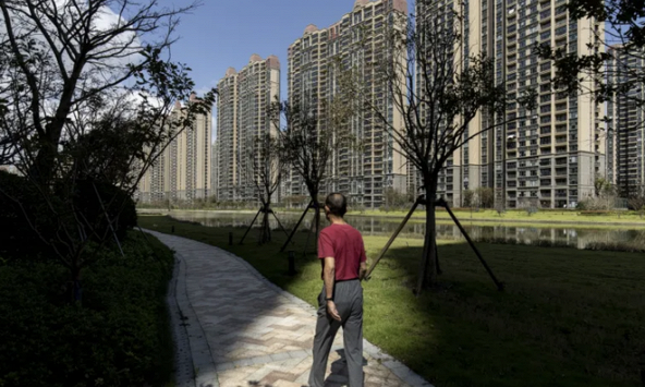 Khủng hoảng nhà đất kéo dài khiến nền kinh tế Trung Quốc vẫn chưa thể “vực dậy”