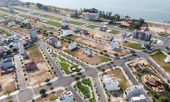 Từng là dự án sân golf cũ sau đó được chuyển thành khu đô thị du lịch biển đẹp nhất Bình Thuận, dự án này đang bị cơ quan chức năng kiểm tra