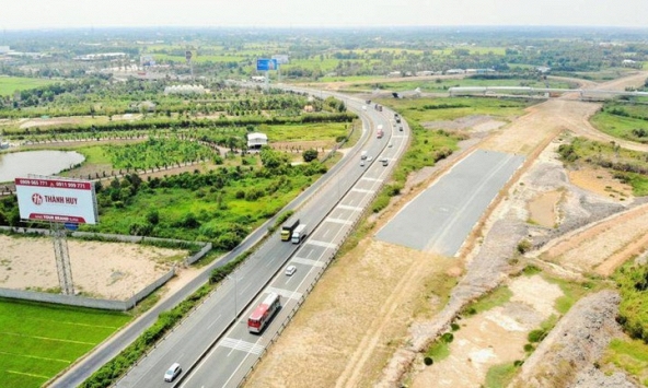 Nhiều công trình giao thông lớn có nguy cơ chậm tiến độ do thiếu vật liệu xây dựng