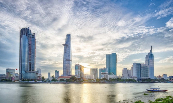 Áp lực dân số đang khiến nhu cầu về nhà ở tăng mạnh, trong khi nguồn cung chưa đáp ứng kịp dẫn đến giá tăng