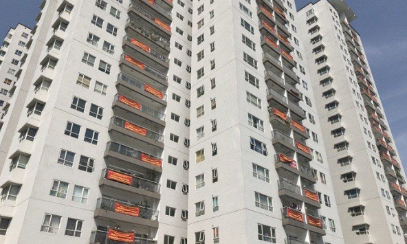 Phản đối cư dân nhiều chung cư căng băng rôn
