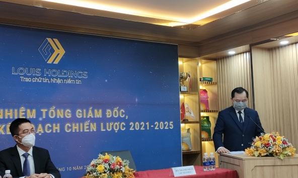 Sau khi ông Nhân bị bắt, Ngân hàng SHB đã phát mãi hàng loạt xe sang, nhà đất, lãnh đạo cấp cao của Louis Land liên tục từ nhiệm