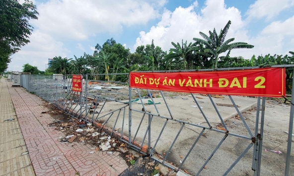 Vành đai 2 vùng TP.HCM vẫn còn nhiều đoạn chưa được thi công chủ đầu tư và người dân đang chới với