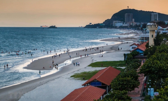 UBND tỉnh Bà Rịa-Vũng Tàu ra “tối hậu thư” phải bàn giao bãi tắm Thùy Vân trước 25/6