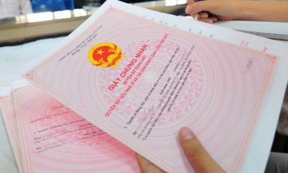 Việc cấp sổ hồng tại các chung cư bị chậm là do vướng mắc trong xác định tiền sử dụng đất