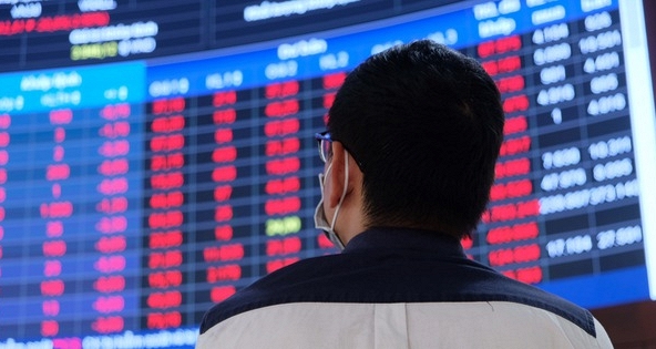 Hai năm chứng khoán bùng nổ, nhà đầu tư 'bán là thua, mua là thắng'