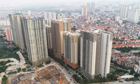 Thị trường căn hộ chung cư có diễn biến trái chiều với đất nền