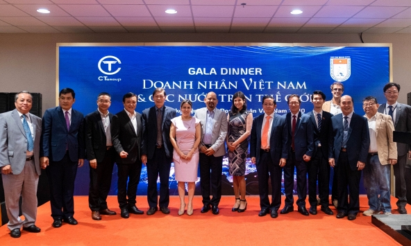 Cầu nối hợp tác bền vững giữa doanh nhân Việt Nam và Quốc tế