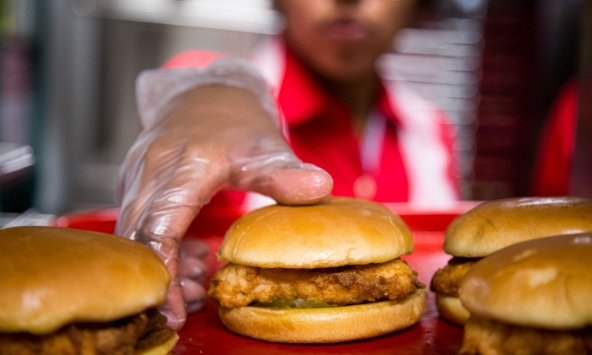 Chick-fil-A mới là chuỗi thức ăn nhanh tốt nhất ở Mỹ, chứ không phải McDonald