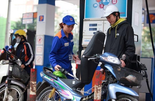 Giá xăng giảm mạnh từ 15h ngày 17/6