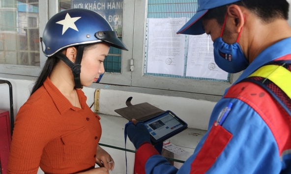 Thanh toán tiền mua xăng dầu bằng điện thoại