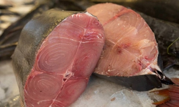 Giá thực phẩm ngày 3/7: Cá cờ 190.000 đồng/kg