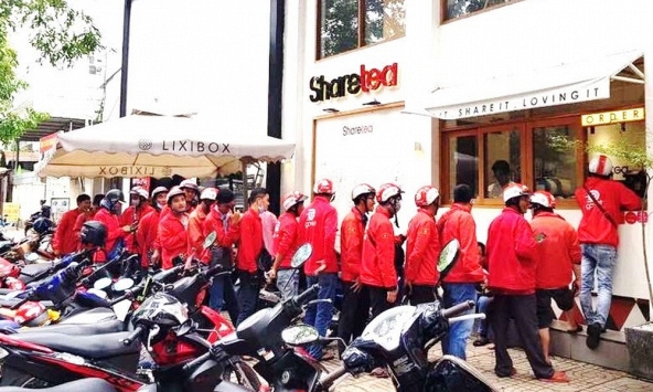 Công nghệ số thay đổi thói quen tiêu dùng: Ngồi ở nhà mua thức ăn, đồ uống khắp thành phố (bài 1)
