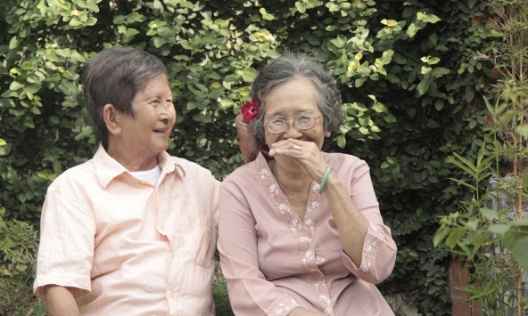 Nghệ nhân cuối cùng của nghề làm tranh gói vải vang bóng một thời