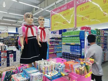 Đồng phục học sinh mùa tựu trường 2019: Đa sắc màu!