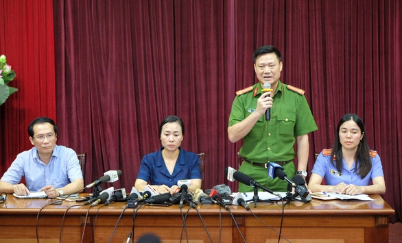 Học sinh trường Gateway tử vong trên xe đưa đón: Khởi tố vụ án vô ý làm chết người