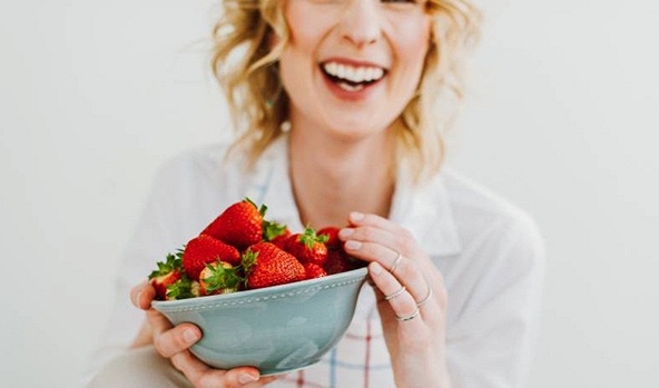 Chế độ dinh dưỡng sau tuổi 30: Ăn uống thế nào để luôn trẻ, khỏe?