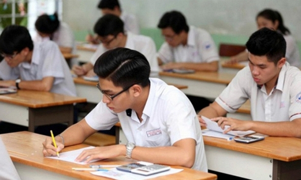 Hàng loạt quan chức Bộ Giáo dục bị xem xét kỷ luật vì gian lận thi cử 