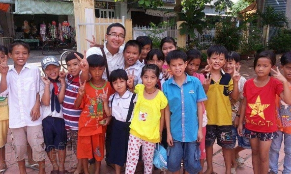 Tiệm bánh nghĩa tình của thầy giáo “Bụp”