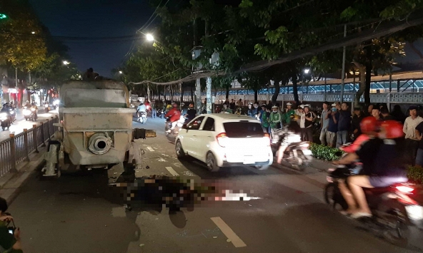 2 thanh niên chạy Exciter tông trục bơm bê tông tử vong tại chỗ