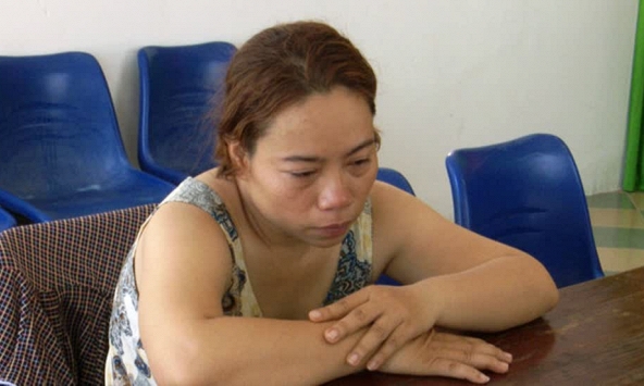 Bắt người phụ nữ dùng sổ đỏ giả để lừa chủ nợ
