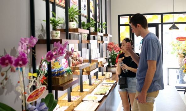Thương hiệu Ái Huê lấn sân sang thị trường bánh ngọt