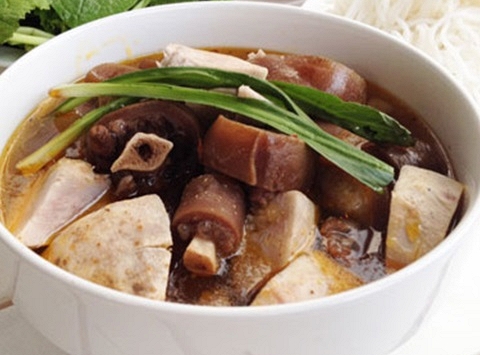 Món ngon mỗi ngày: Cách nấu lẩu đuôi bò ngon cho ngày cuối tuần