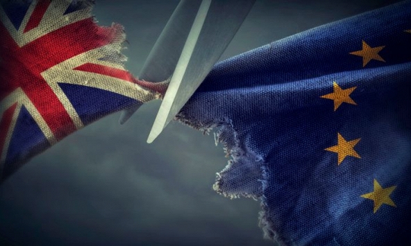 Bảng Anh yếu đi càng làm cho Brexit thêm 'đau đớn'