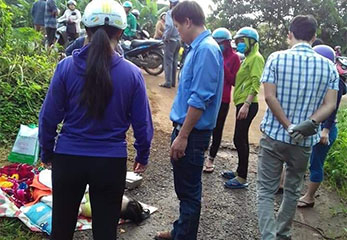 Tài xế đuổi một sản phụ sắp đẻ xuống xe vì sợ xui xẻo