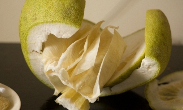 Tận dụng những tinh túy từ vỏ bưởi cho việc làm đẹp