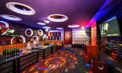 Từ 1/9, quán karaoke chỉ được hoạt động đến 12h đêm