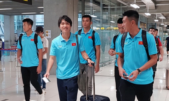 Tuyển Việt Nam tới Thái Lan, sẵn sàng cho buổi tập đầu tiên 