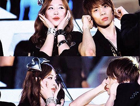 Cộng đồng mạng xót xa trước tin ca sĩ Sulli qua đời