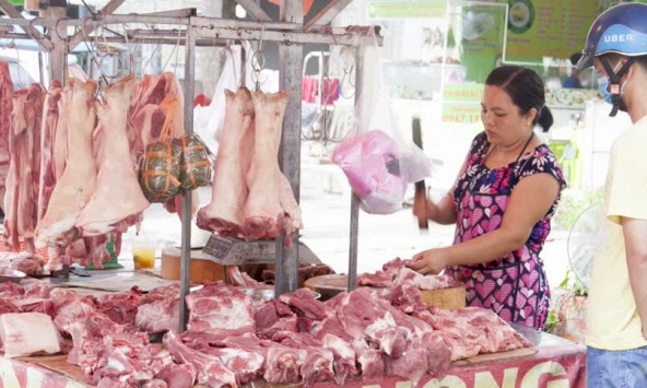 Dự trữ thịt lợn, tránh khan hàng vào dịp tết Nguyên đán 