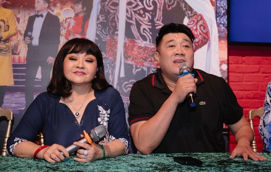 Danh ca Hương Lan thực hiện hồi ký trên YouTube