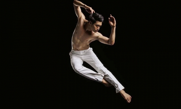 Chua chát nghề vũ công